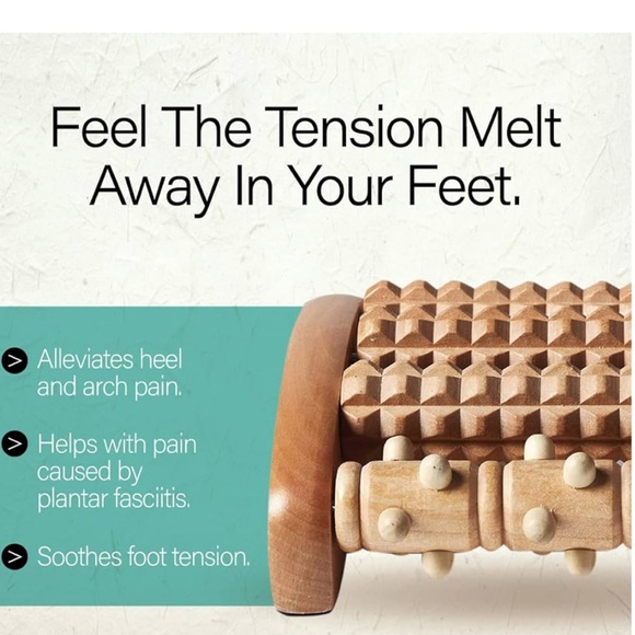 Dual Wooden Foot Roller – Acupressure Therapy - Picture 2 of 11